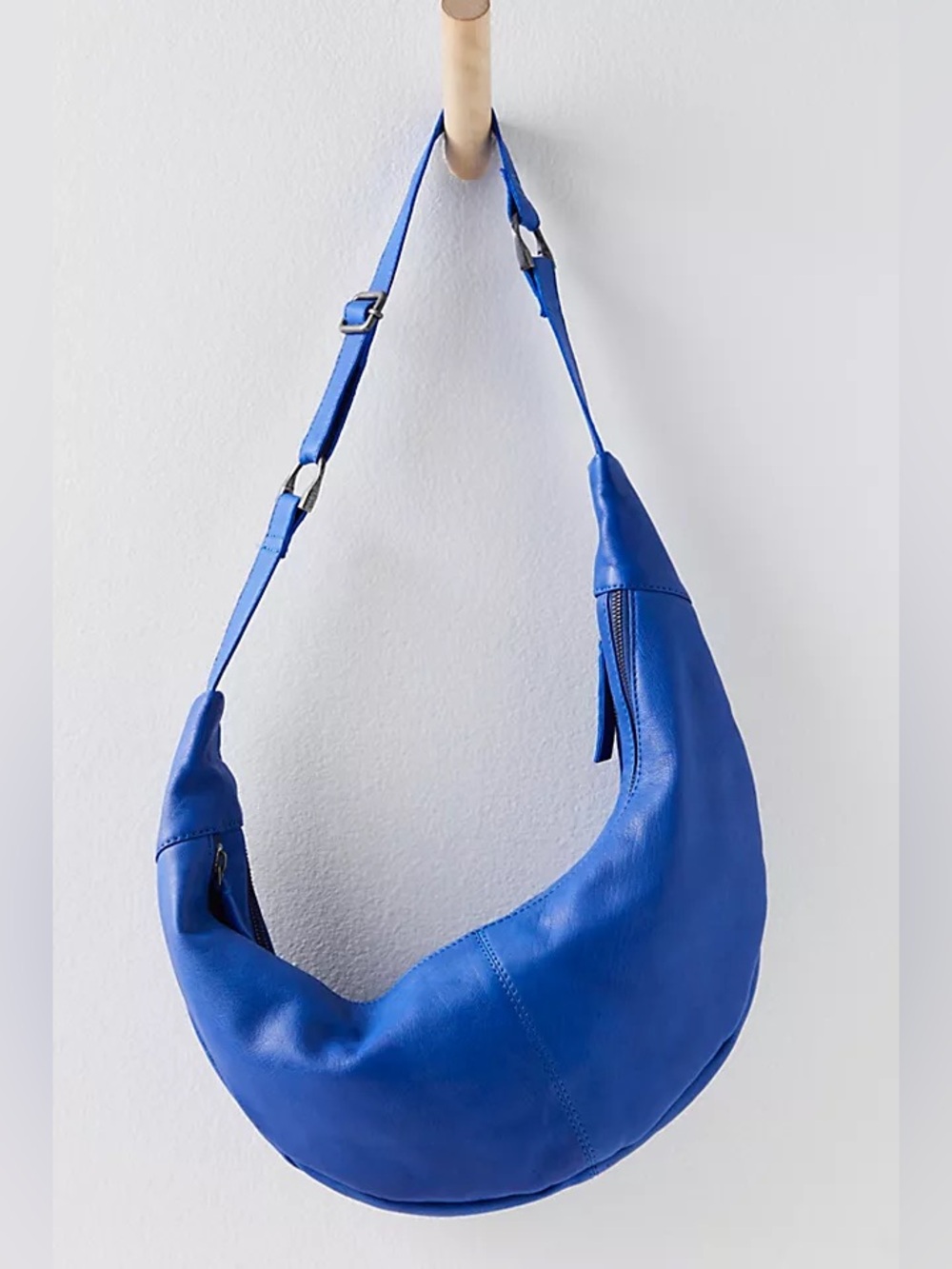 Free People Idle Hands Sling Bag Electric Blue Leather Hobo Shoulder Y2K